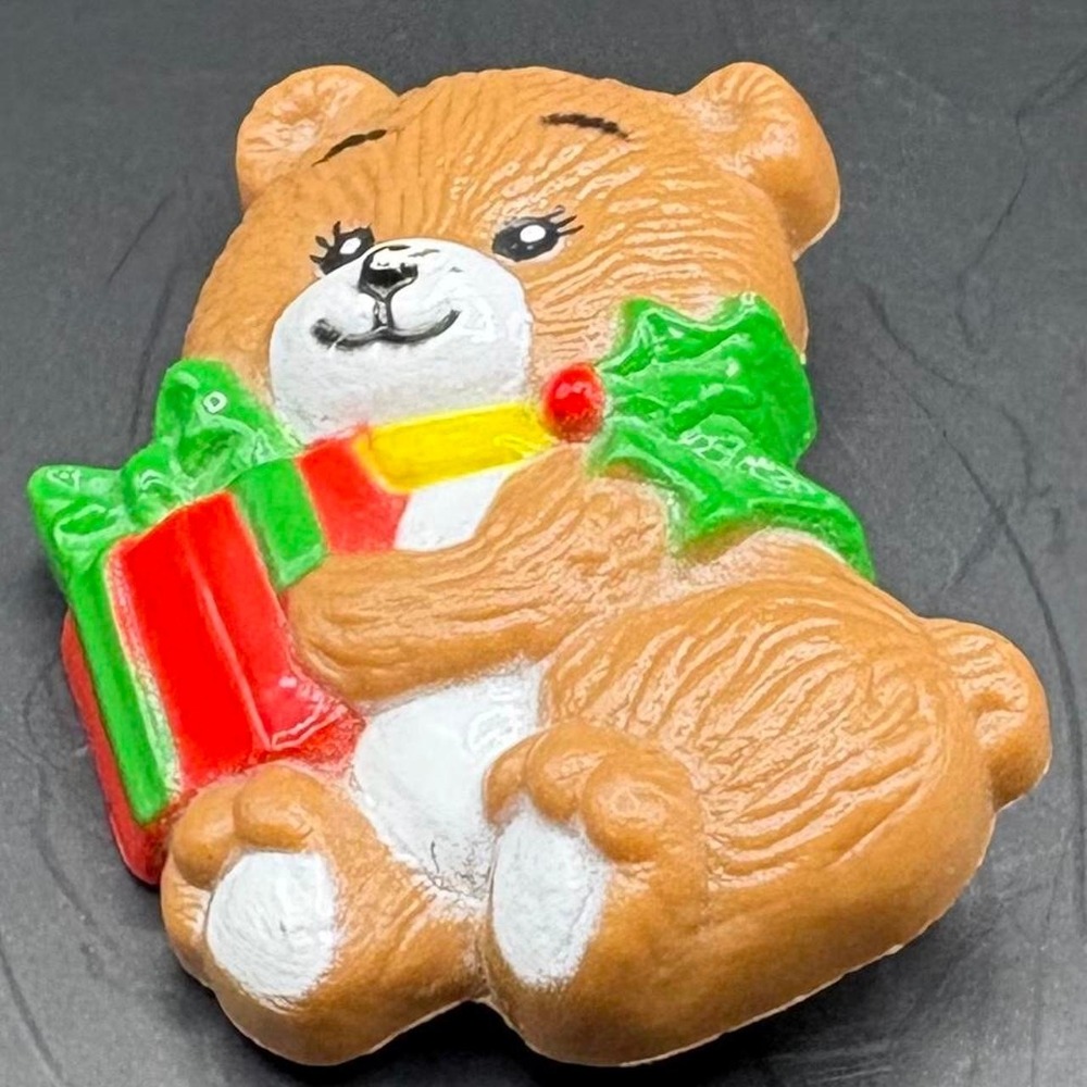Vintage 1980s Russ Christmas Teddy Bear Gift Brooch Hong Kong Holiday Pin cute